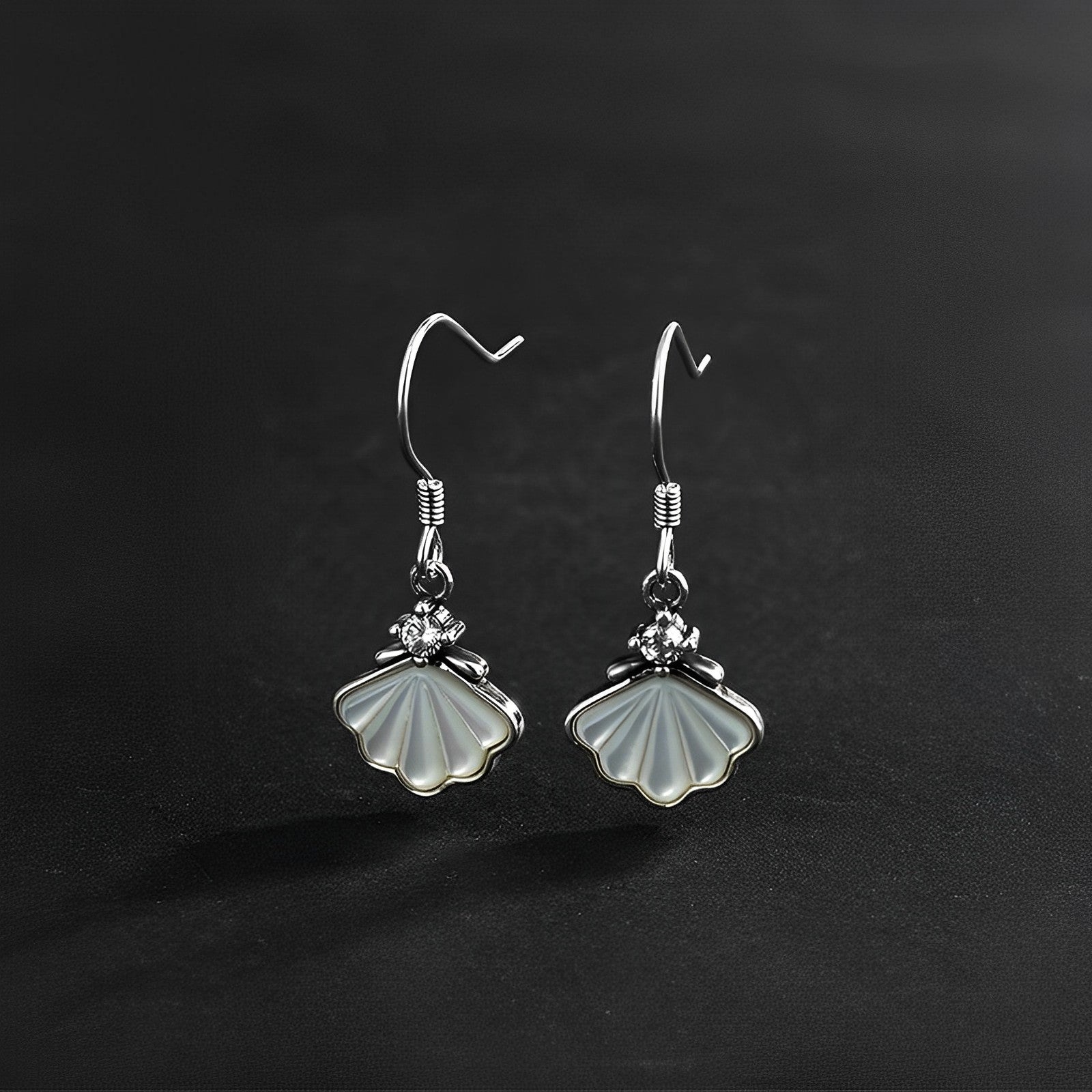 Shell 925 Sterling Silver Women Earrings - Deutin